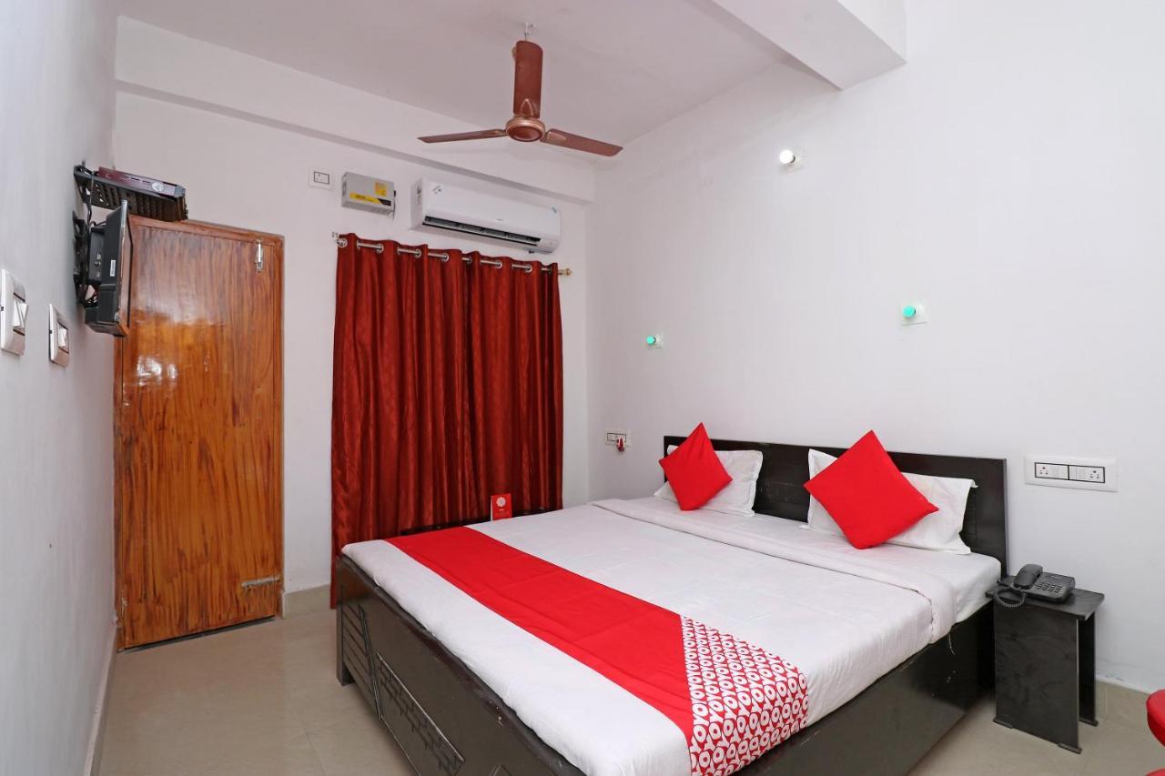 OYO 28298 Nalanda Guest House Extérieur photo